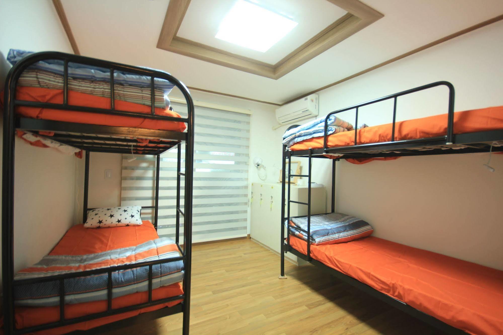 The One Hostel Hongdae In Seoul - Foreigner Only Exteriör bild