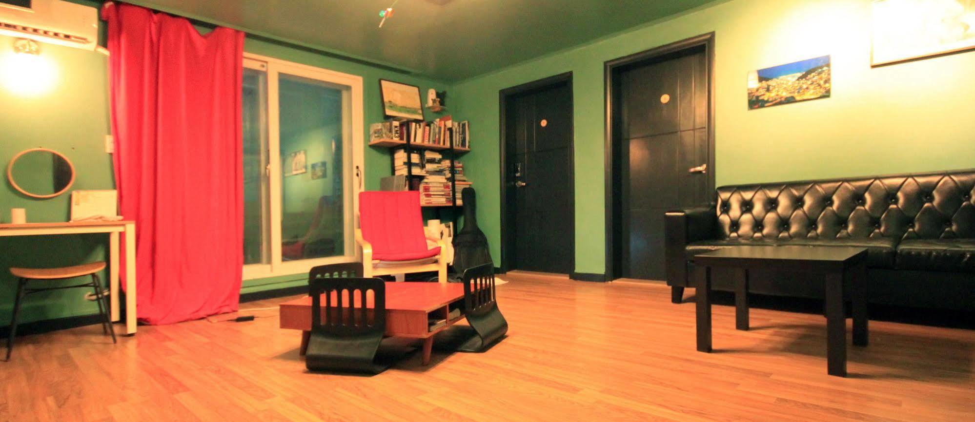 The One Hostel Hongdae In Seoul - Foreigner Only Exteriör bild