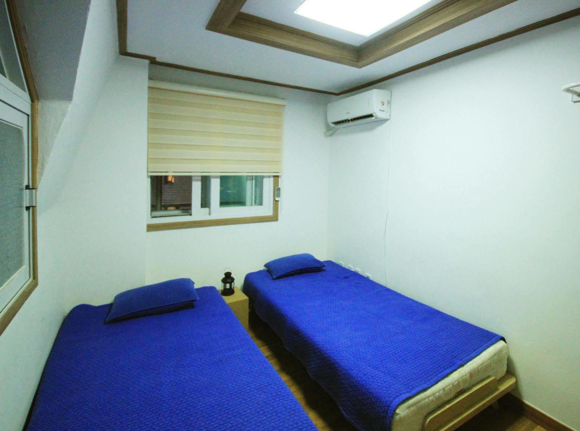 The One Hostel Hongdae In Seoul - Foreigner Only Exteriör bild