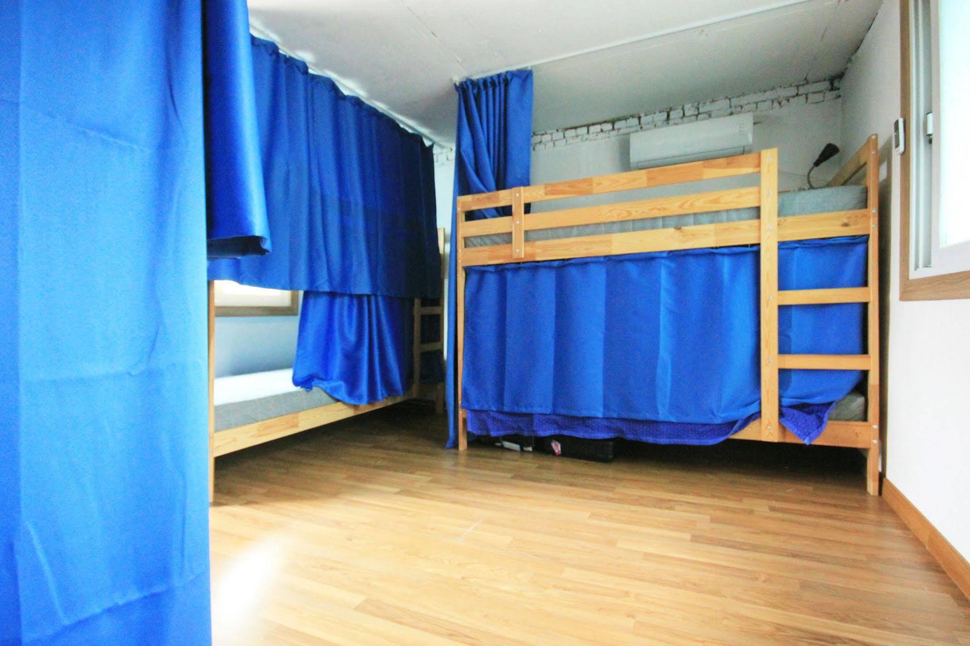 The One Hostel Hongdae In Seoul - Foreigner Only Exteriör bild